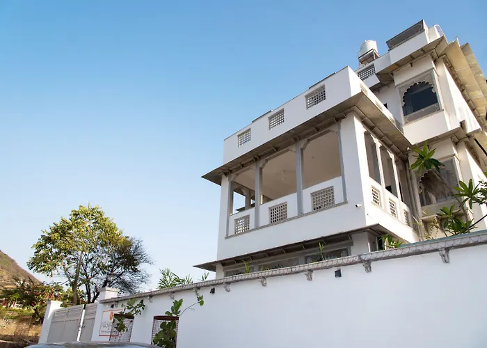 Oyo 13793 Villa Sagat Raaso Udaipur